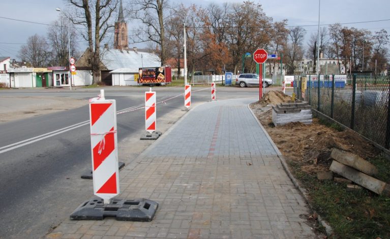 Kolejne etapy inwestycji drogowej w Konopiskach