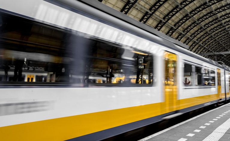 Sanepid poszukuje pasażerów pociągu Gdynia – Pszczyna