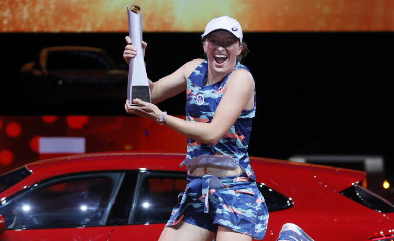 Triumf Igi Świątek w turnieju WTA w Stuttgarcie