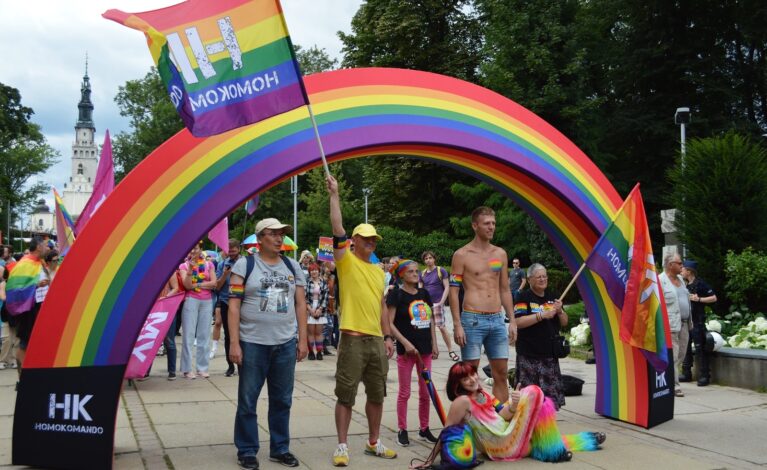 IV Marsz Równości w Częstochowie przeszedł bez zakłóceń. Doszło jednak do incydentu na placu Biegańskiego