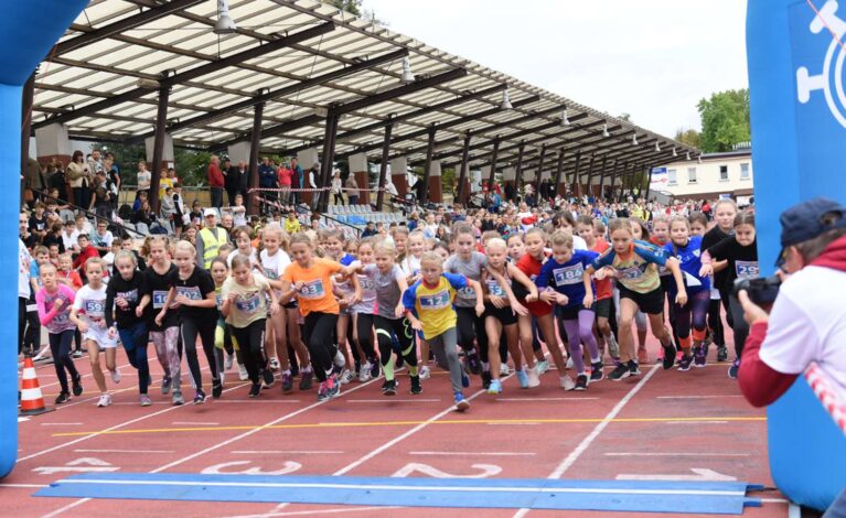 Kilkuset biegaczy wzięło udział w sportowej rywalizacji