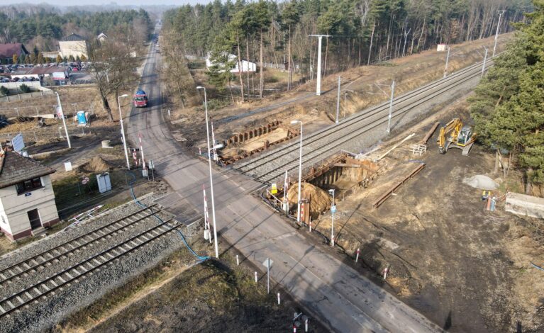 Wiadukt w Myszkowie zapewni bezpieczeństwo w ruchu kolejowym i drogowym