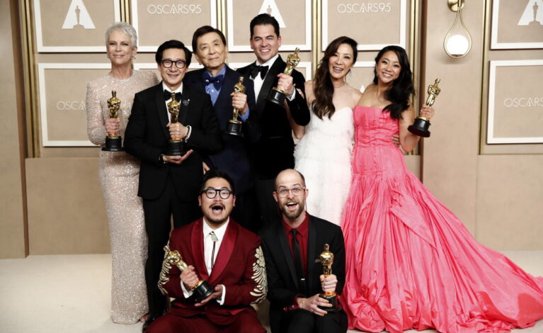 Oscary 2023 – “Wszystko wszędzie naraz” z siedmioma statuetkami, w tym dla najlepszego filmu