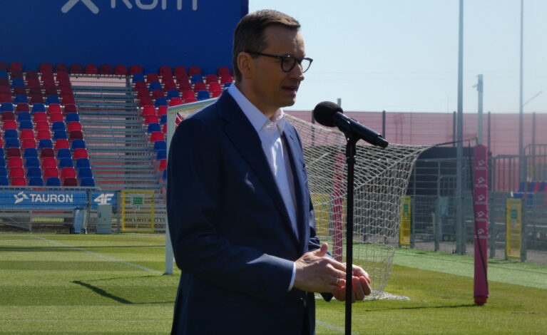 Premier obiecał 40 mln zł na budowę stadionu Rakowa